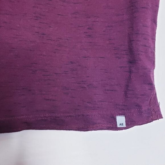 American Eagle Red & Gray Active Flex Short Sleeve Henley T-Shirt Men's Medium - Picture 3 of 7